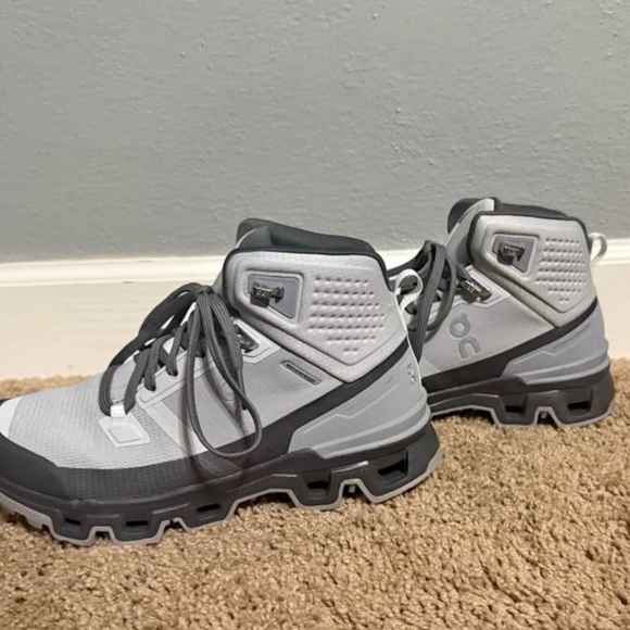 On Running Cloudrock 2 Waterproof Hiking Boots Grey Womens 6.5 EUC - Picture 10 of 10